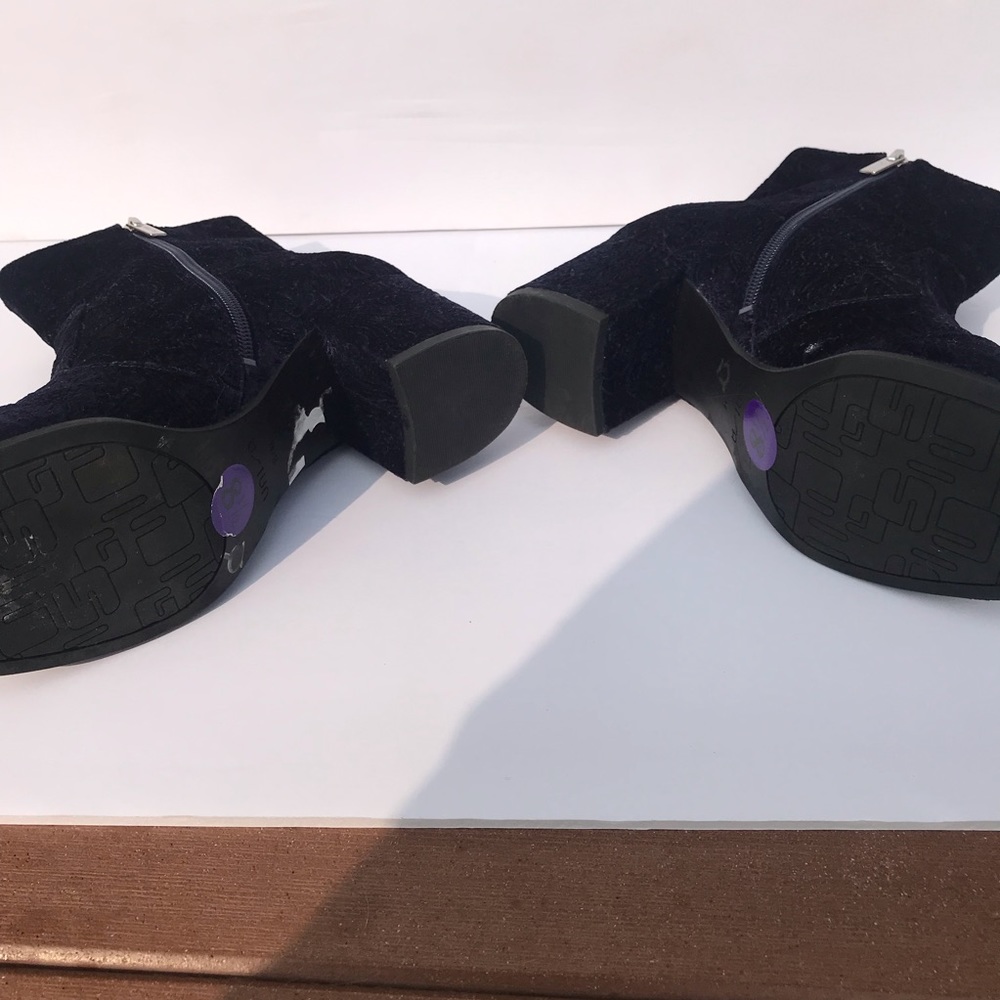 Sold Unisa Purple Crushed Velvet Ankle Boots 8.5 - Picture 15 of 15